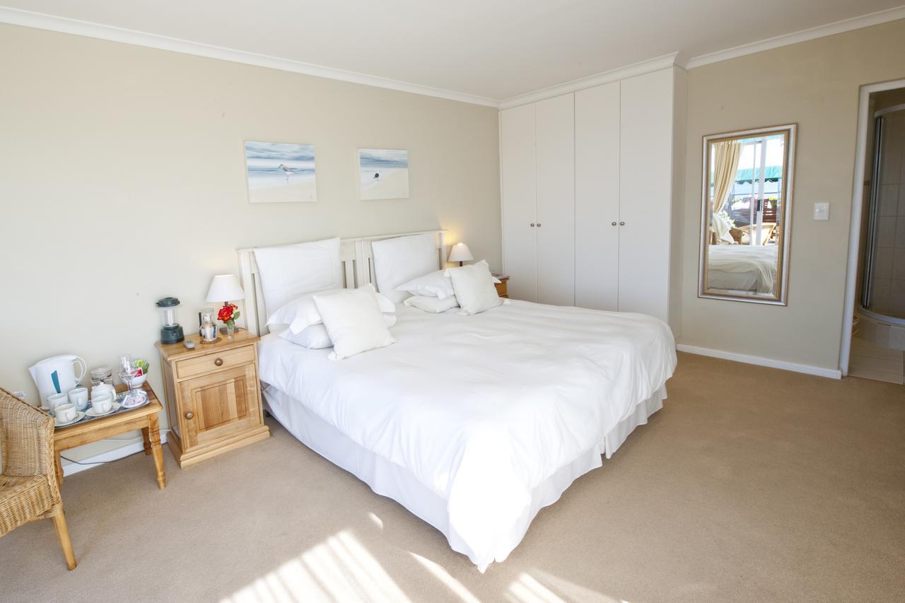 Dolphins' Playground Beachfront B&B Plettenberg Bay Exterior photo